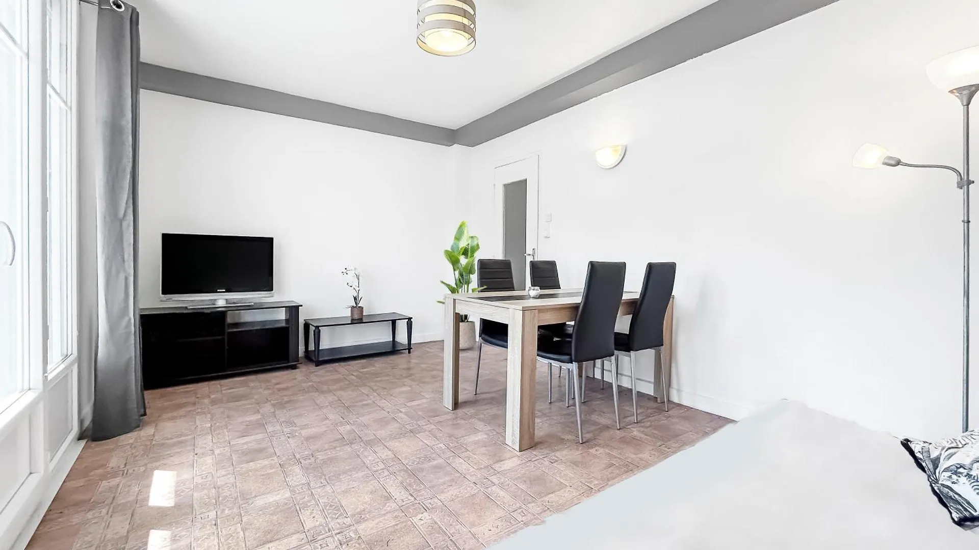 Balcon, Vue Degagee & Proche Gare Apartment Vichy France